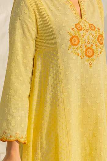 Dohr India_Yellow Cotton, Jacquard, Silk, Kota Kiara Floral Placement Embroidered Kurta Set _Online_at_Aza_Fashions
