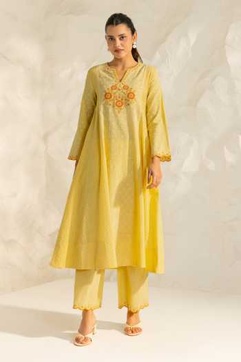 Shop_Dohr India_Yellow Cotton, Jacquard, Silk, Kota Kiara Floral Placement Embroidered Kurta Set _Online_at_Aza_Fashions