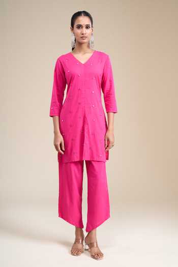 Khwaab By Sanjana Lakhani_Pink Cotton V-neck Embellished Kurta With Pant _at_Aza_Fashions