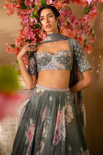 Lashkaraa Green Organza, Crepe Sweetheart Neck Floret Print Lehenga Set at Aza Fashions Lashkaraa_Green Organza, Crepe Sweetheart Neck Floret Print Lehenga Set _at_Aza_Fashions