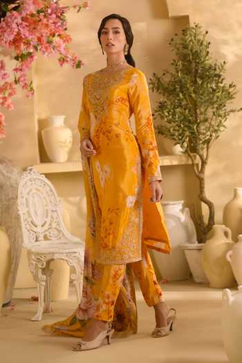 Lashkaraa Yellow Silk, Crepe, Chinon Round Neck, Yes Floral Print And Embroidered Kurta Set Online at Aza Fashions Lashkaraa_Yellow Silk, Crepe, Chinon Round Neck, Yes Floral Print And Embroidered Kurta Set _Online_at_Aza_Fashions