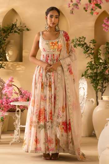 Buy Lashkaraa Off White Organza Square Neck Floral Print Anarkali Set at Aza Fashions Buy_Lashkaraa_Off White Organza Square Neck Floral Print Anarkali Set _at_Aza_Fashions