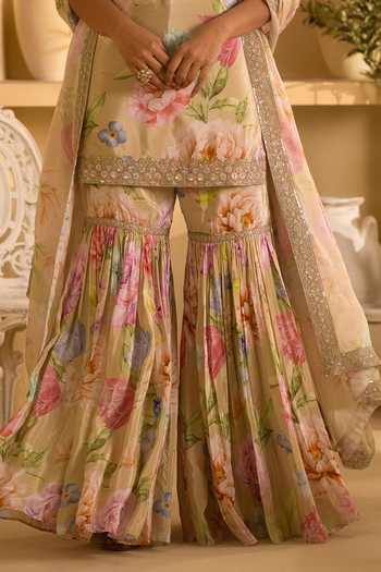Lashkaraa Green Crepe, Chinon Square Neck, Yes Floral Print Kurta Gharara Set Online at Aza Fashions Lashkaraa_Green Crepe, Chinon Square Neck, Yes Floral Print Kurta Gharara Set _Online_at_Aza_Fashions