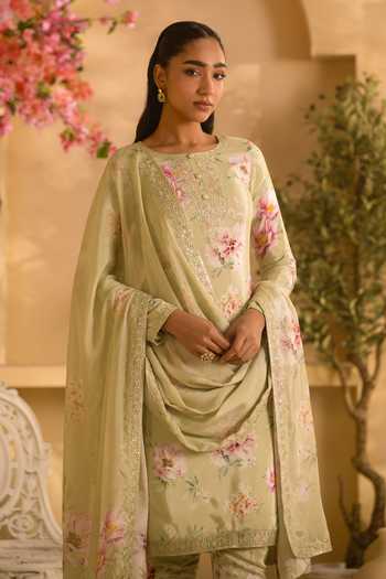 Lashkaraa_Green Silk, Crepe, Chinon Round Neck Floral Print Straight Kurta Pant Set _Online_at_Aza_Fashions