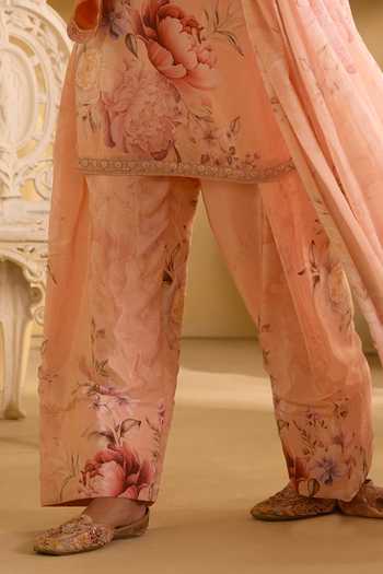 Lashkaraa_Peach Organza, Georgette, Satin Round Neck Floral Print Kurta Farshi Salwar Set _Online_at_Aza_Fashions
