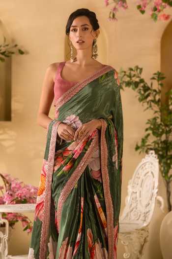Lashkaraa_Green Silk, Crepe, Viscose Round Neck Floral Print Saree With Solid Blouse _Online_at_Aza_Fashions