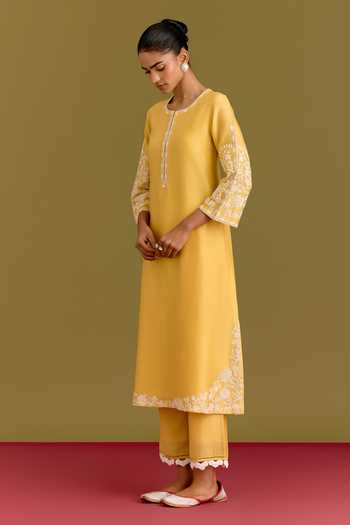 Buy_Devnaagri_Yellow Silk, Chanderi, Organza Round Neck, Yes Placed Embroidered Kurta Set _Online_at_Aza_Fashions
