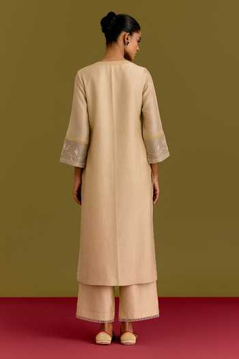 Devnaagri Silk Chanderi Kurta Set With Floral Pattern Dupatta