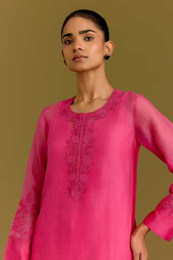 Devnaagri Fuchsia Silk, Organza, Chanderi Round Neck Tonal Embroidered Straight Kurta Set at Aza Fashions Devnaagri_Fuchsia Silk, Organza, Chanderi Round Neck Tonal Embroidered Straight Kurta Set _at_Aza_Fashions