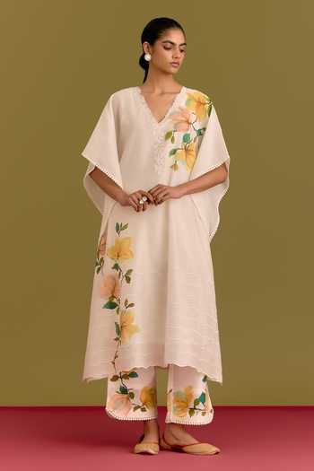 Devnaagri Floral Hand Paint Kaftan Set 