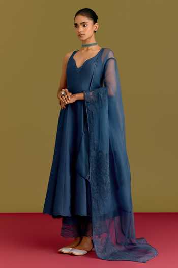 Devnaagri Tonal Embroidered Dupatta & Anarkali Set 