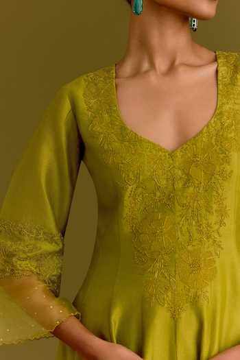 Shop_Devnaagri_Green Chanderi, Silk Organza V-neck Embroidered Bodice Anarkali Set 