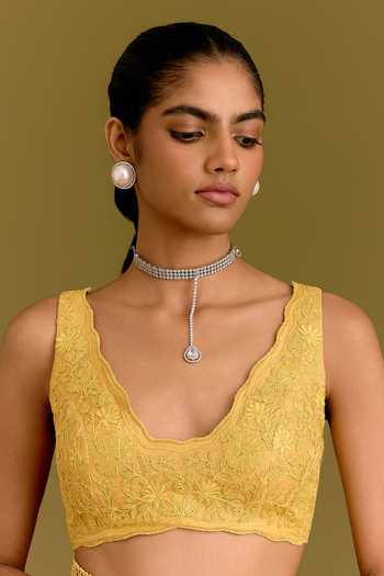Shop Devnaagri Yellow Silk Organza V-neck Embroidered Saree And Blouse Set Shop_Devnaagri_Yellow Silk Organza V-neck Embroidered Saree And Blouse Set