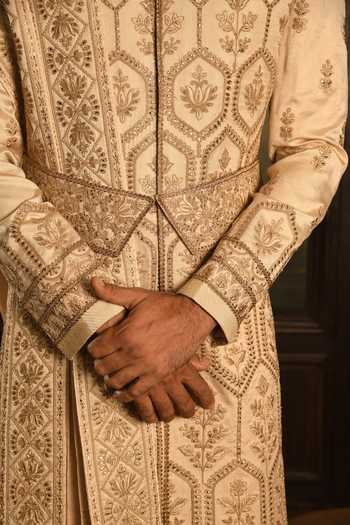 Buy_Punit Arora_Beige Silk The Gilded Geometric Sherwani Set 