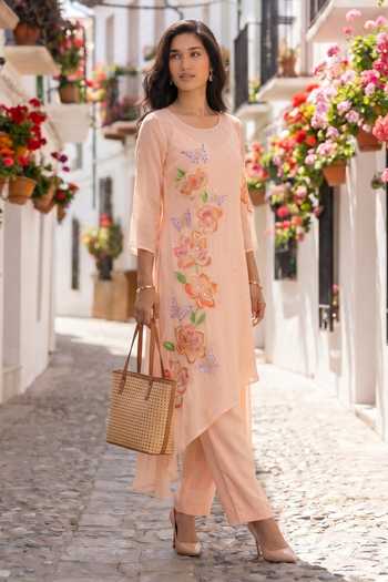Seams Pret And Couture Lavira Embroidered Kurta Set 