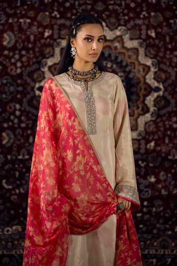 Shop_Lashkaraa_Off White Silk Satin, Organza Round Neck, Yes Embroidered Straight Kurta Set _Online_at_Aza_Fashions