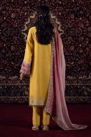 Lashkaraa Thread Work Kurta Set 