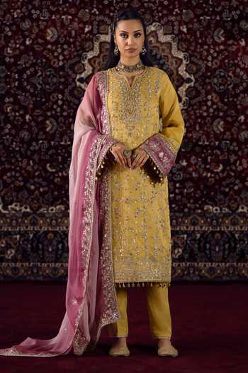 Lashkaraa Thread Work Kurta Set 