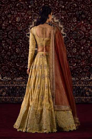 Lashkaraa Embroidered Lehenga Set 