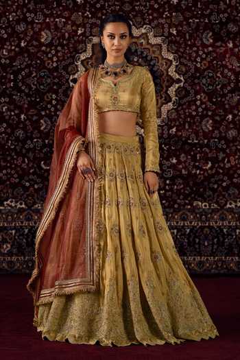 Lashkaraa Embroidered Lehenga Set 