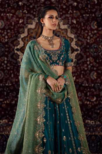 Buy_Lashkaraa_Green Crepe, Satin, Viscose Round Neck Zari Embroidered Lehenga Set _Online_at_Aza_Fashions