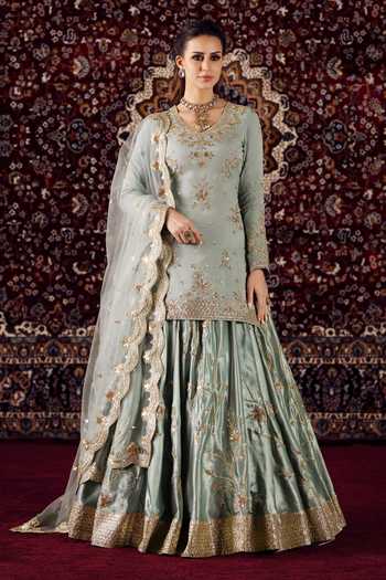 Lashkaraa Embroidered Kurta Lehenga Set 