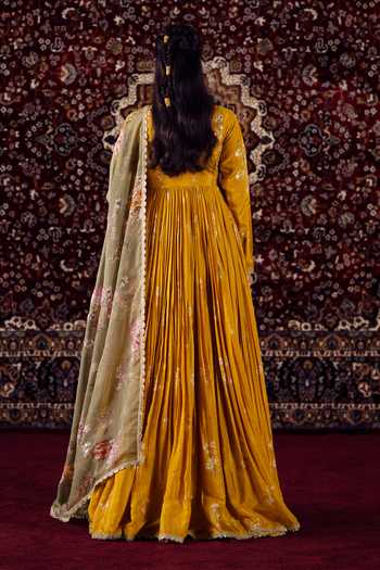 Lashkaraa Pleated Embroidered Anarkali With Dupatta 