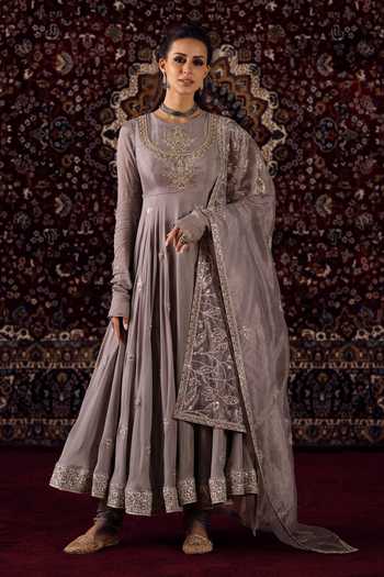 Lashkaraa_Purple Organza, Crepe Round Neck Embroidered Anarkali Set _at_Aza_Fashions