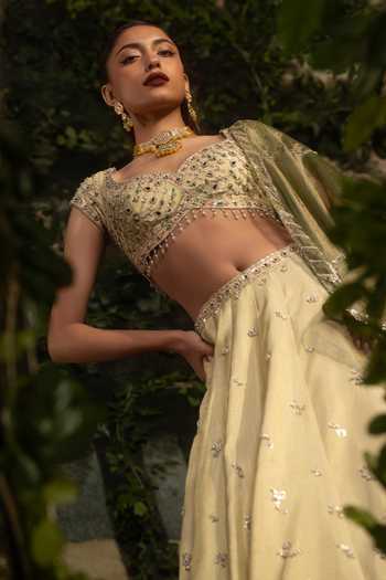 Buy Lashkaraa Gold Tissue Sweetheart Neck Floral Embroidered Lehenga Set Online at Aza Fashions Buy_Lashkaraa_Gold Tissue Sweetheart Neck Floral Embroidered Lehenga Set _Online_at_Aza_Fashions