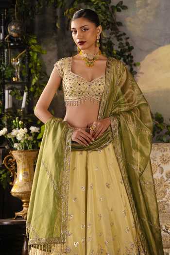 Shop Lashkaraa Gold Tissue Sweetheart Neck Floral Embroidered Lehenga Set Online at Aza Fashions Shop_Lashkaraa_Gold Tissue Sweetheart Neck Floral Embroidered Lehenga Set _Online_at_Aza_Fashions