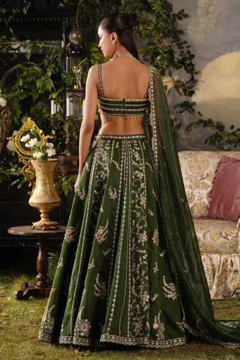 Lashkaraa Embroidered Panelled Lehenga Set 