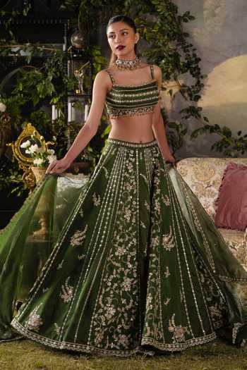 Lashkaraa Embroidered Panelled Lehenga Set 