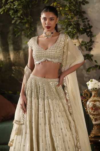 Buy_Lashkaraa_Off White Net, Tissue Sweetheart Neck Zari And Thread Embroidered Lehenga Set _Online_at_Aza_Fashions