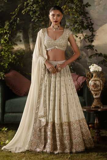 Lashkaraa Zari & Thread Embroidered Lehenga Set 