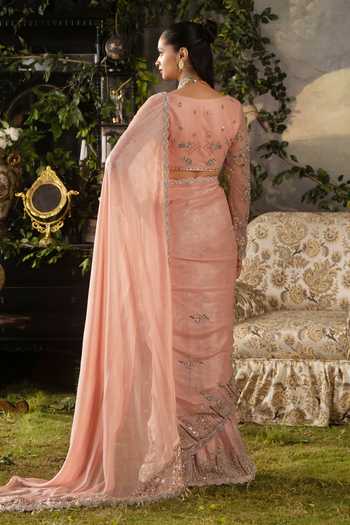 Lashkaraa Saree & Embroidered Blouse Set 