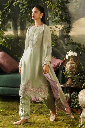 Lashkaraa_Green Silk, Georgette, Viscose Round Neck, Yes Embroidered Kurta Salwar Set _at_Aza_Fashions