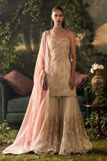 Lashkaraa Pink Organza, Net Sweetheart Neck Embroidered Sleeveless Kurta Set at Aza Fashions Lashkaraa_Pink Organza, Net Sweetheart Neck Embroidered Sleeveless Kurta Set _at_Aza_Fashions