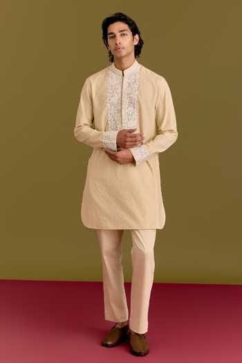 Devnaagri Floral Embroidered Kurta Set 