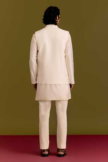 Devnaagri Dori Embroidered Bundi Kurta Set 