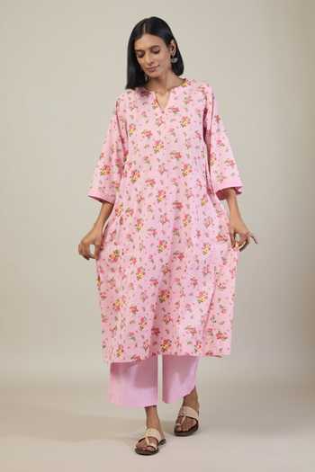 Shop_Tuli_Pink Cotton, Kota Doria Split V-neck, Yes Laya Floral Print Kurta Set _Online_at_Aza_Fashions