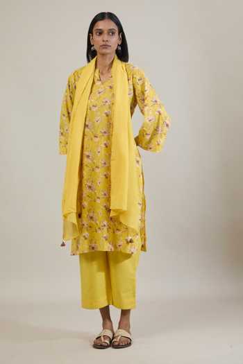 Tuli Urja Thread Work Floral Print Kurta Set 