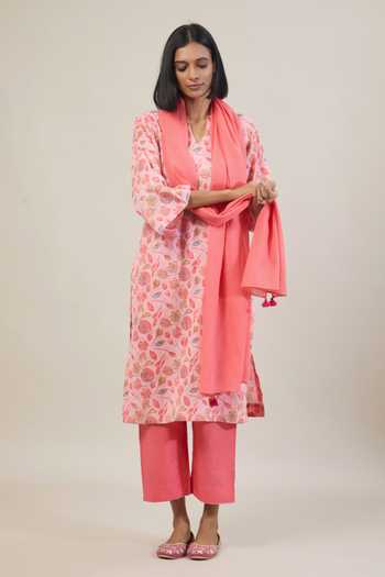 Tuli_Peach Cotton, Kota Doria Niyam Floral Print Kurta Set _Online_at_Aza_Fashions