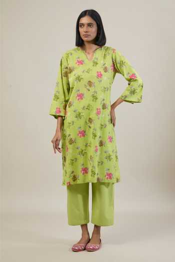 Buy_Tuli_Green Cotton, Kota Doria V-neck Tana Floral Print Kurta Set _Online_at_Aza_Fashions