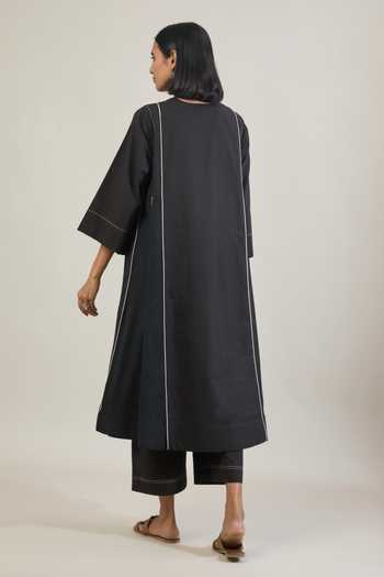 Tuli Arth Thread Work Straight Cotton Kurta Set 