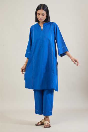 Tuli_Blue Cotton Mandarin Collar, Split V-neck Mool Thread Work Kurta And Pant Set _at_Aza_Fashions