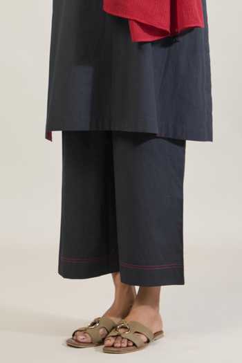 Buy Tuli Black Cotton, Kota Doria Split V-neck Daur Kurta Set With Contrast Dupatta Online at Aza Fashions Buy_Tuli_Black Cotton, Kota Doria Split V-neck Daur Kurta Set With Contrast Dupatta _Online_at_Aza_Fashions