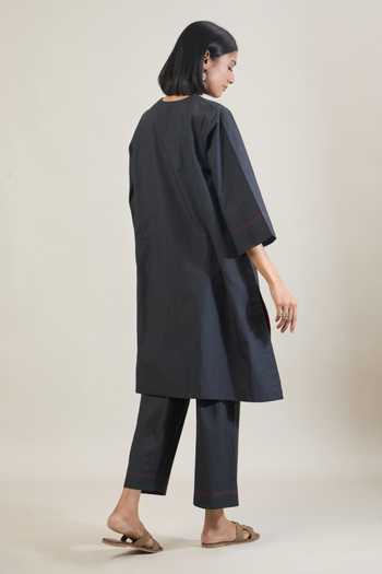Tuli Daur Kurta Set With Contrast Dupatta 