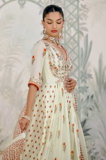 Shop Shyam Narayan Prasad Green Silk, Georgette V-neck Zardozi Embroidered Anarkali Set Online at Aza Fashions Shop_Shyam Narayan Prasad_Green Silk, Georgette V-neck Zardozi Embroidered Anarkali Set _Online_at_Aza_Fashions