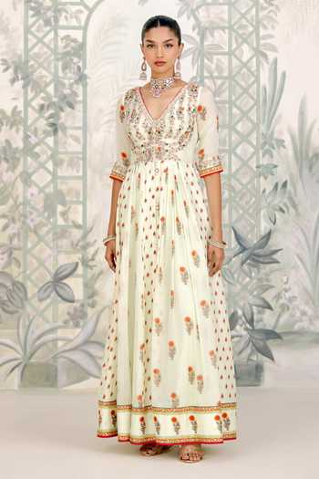 Buy Shyam Narayan Prasad Green Silk, Georgette V-neck Zardozi Embroidered Anarkali Set Buy_Shyam Narayan Prasad_Green Silk, Georgette V-neck Zardozi Embroidered Anarkali Set