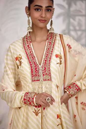 Shyam Narayan Prasad Ivory Silk, Georgette V-neck Zardozi Print Anarkali Set at Aza Fashions Shyam Narayan Prasad_Ivory Silk, Georgette V-neck Zardozi Print Anarkali Set _at_Aza_Fashions